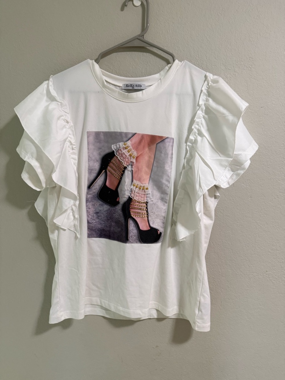 White Ruffle Sleeve Graphic Tee Heels Print Top Size 1XL